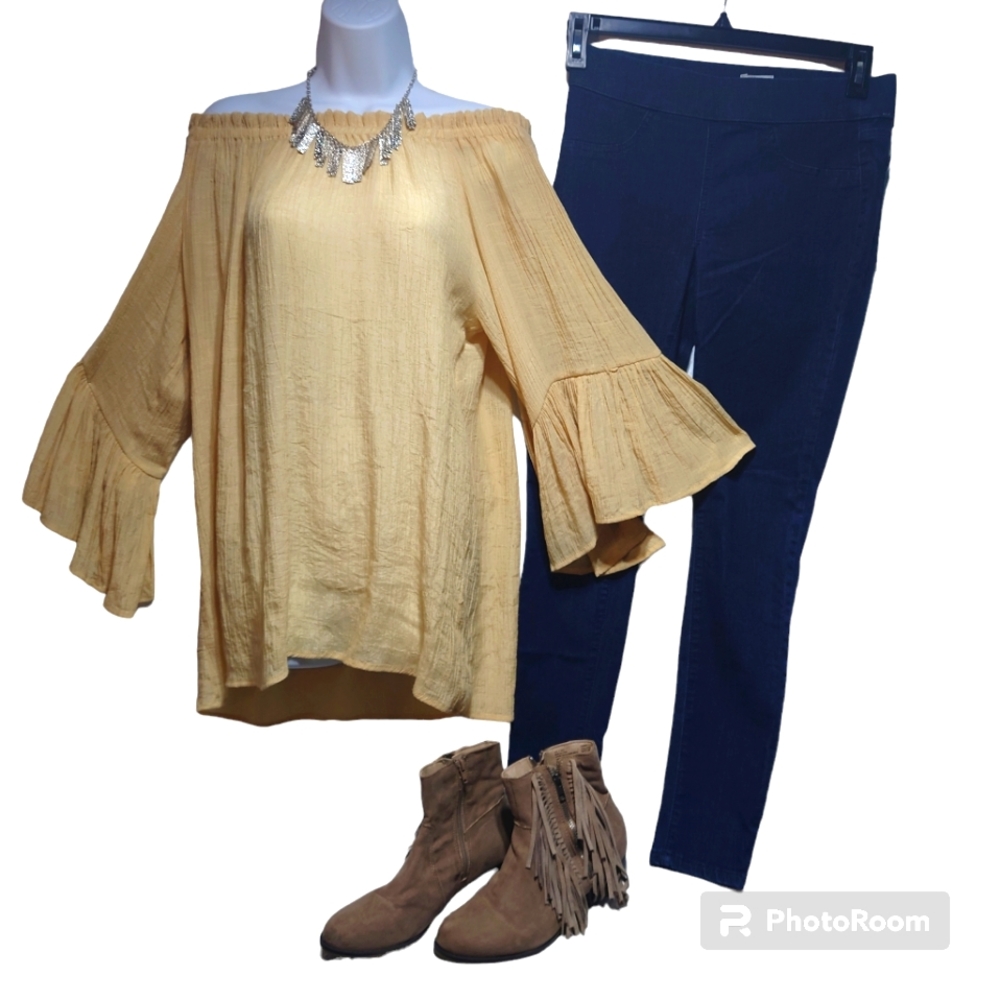 Xl loose fit yellow flowy shirt with flared sleeves.